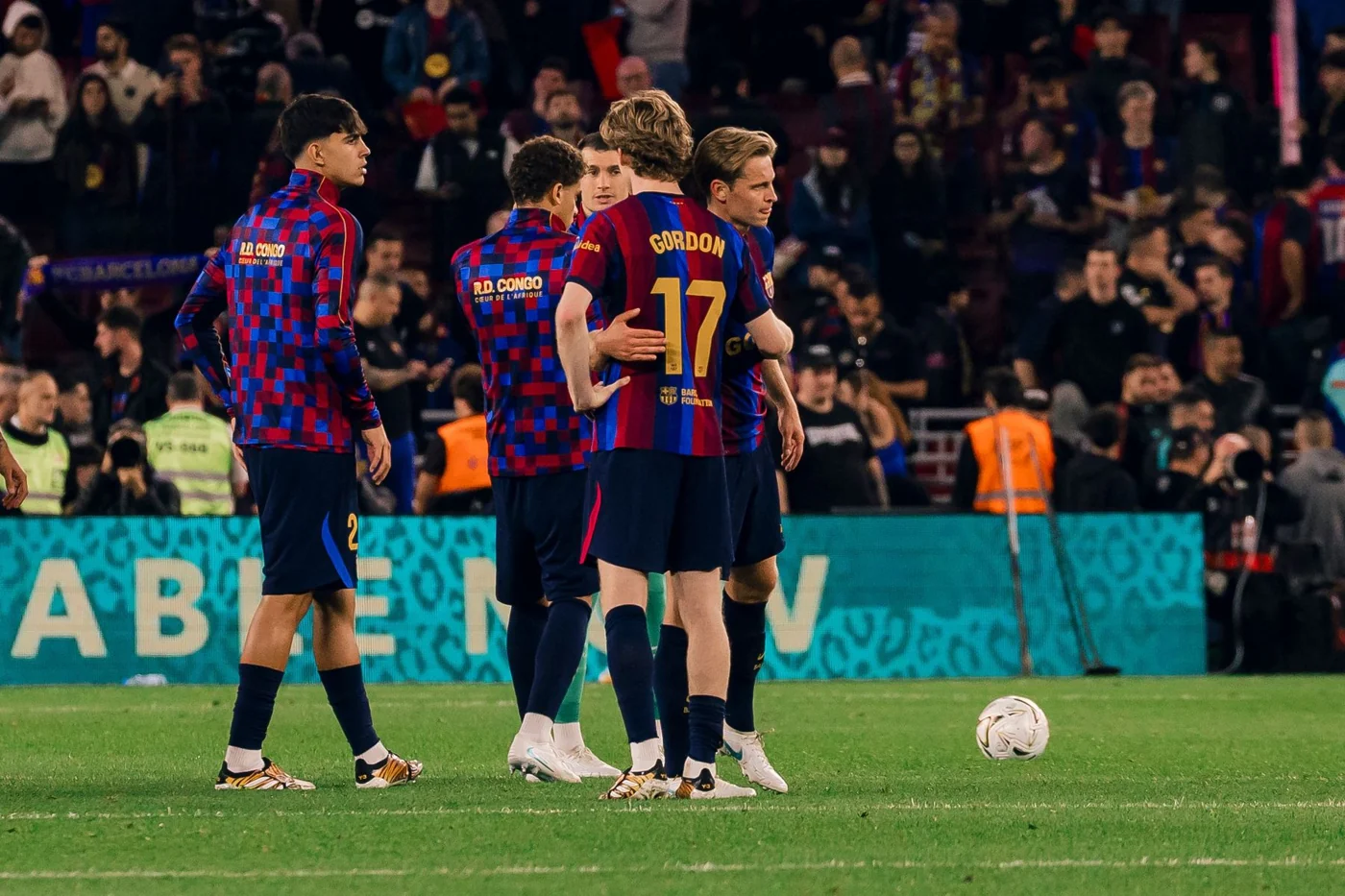 Barcelona players gather together during the Clásico