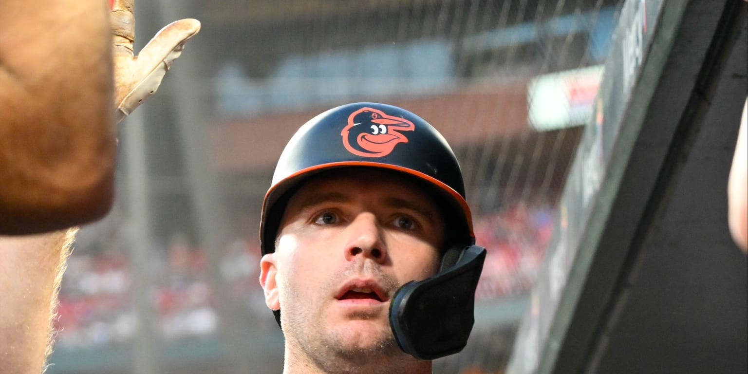 Pete Alonso in the Orioles dugout during Baltimore's August 26 win in St. Louis