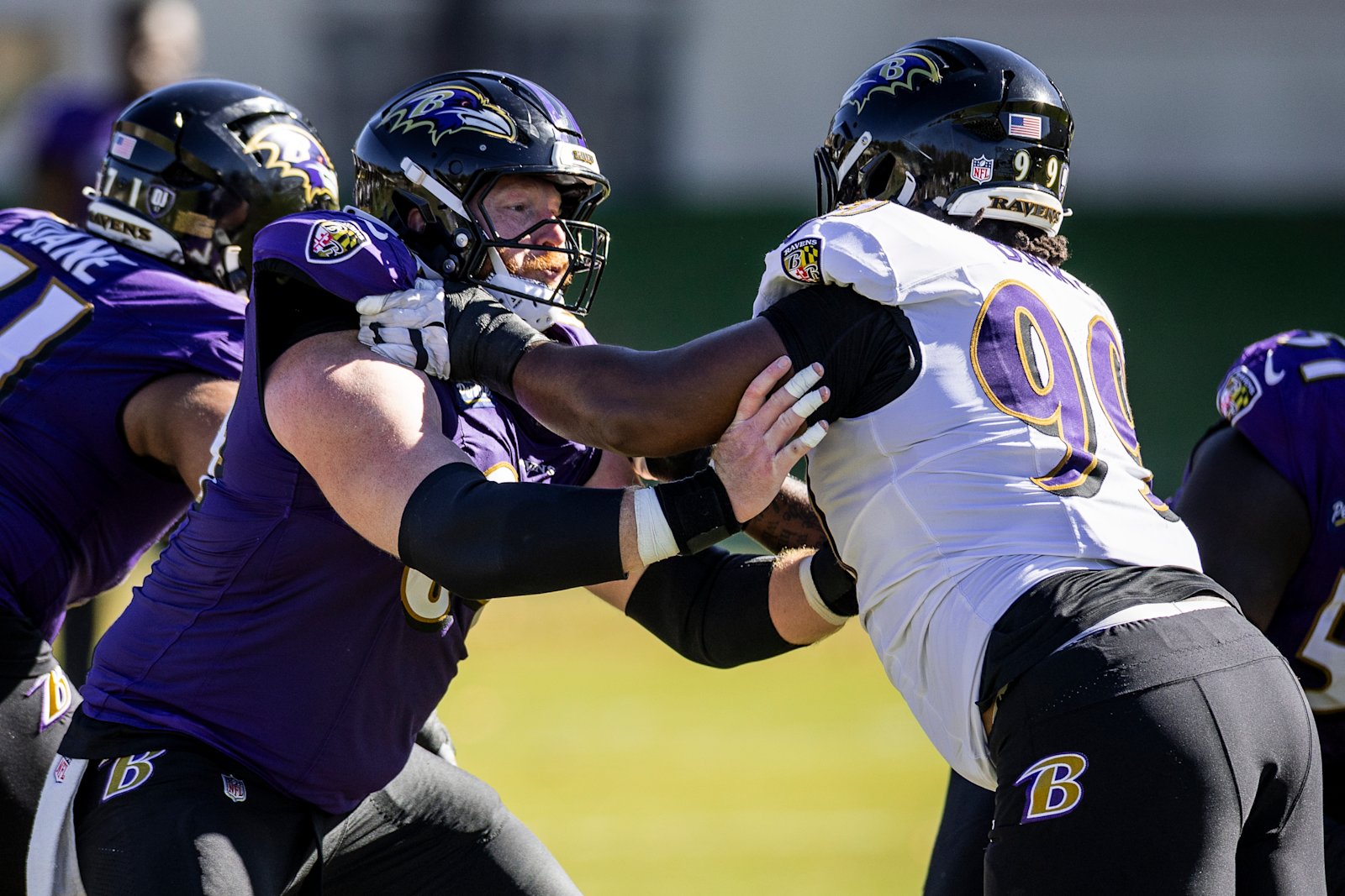 Cam Jurgens blocks Nnamdi Madubuike during Ravens practice on October 21