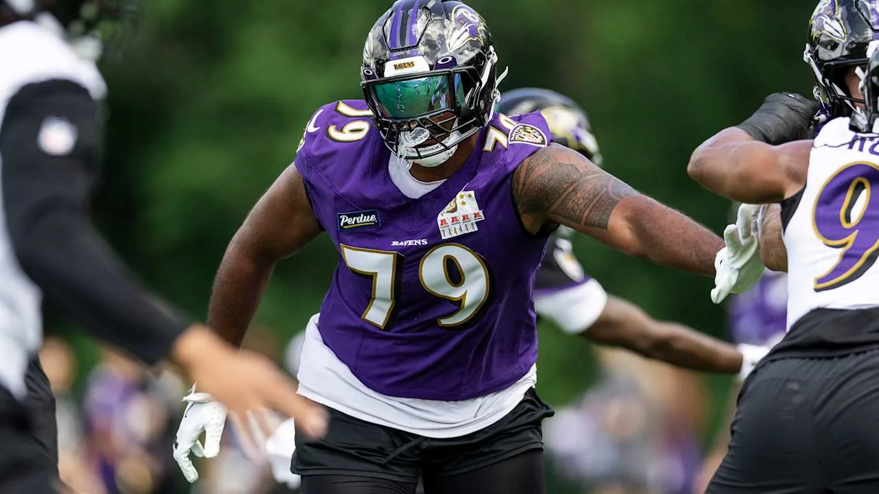Ronnie Stanley prepares for a Ravens training camp drill