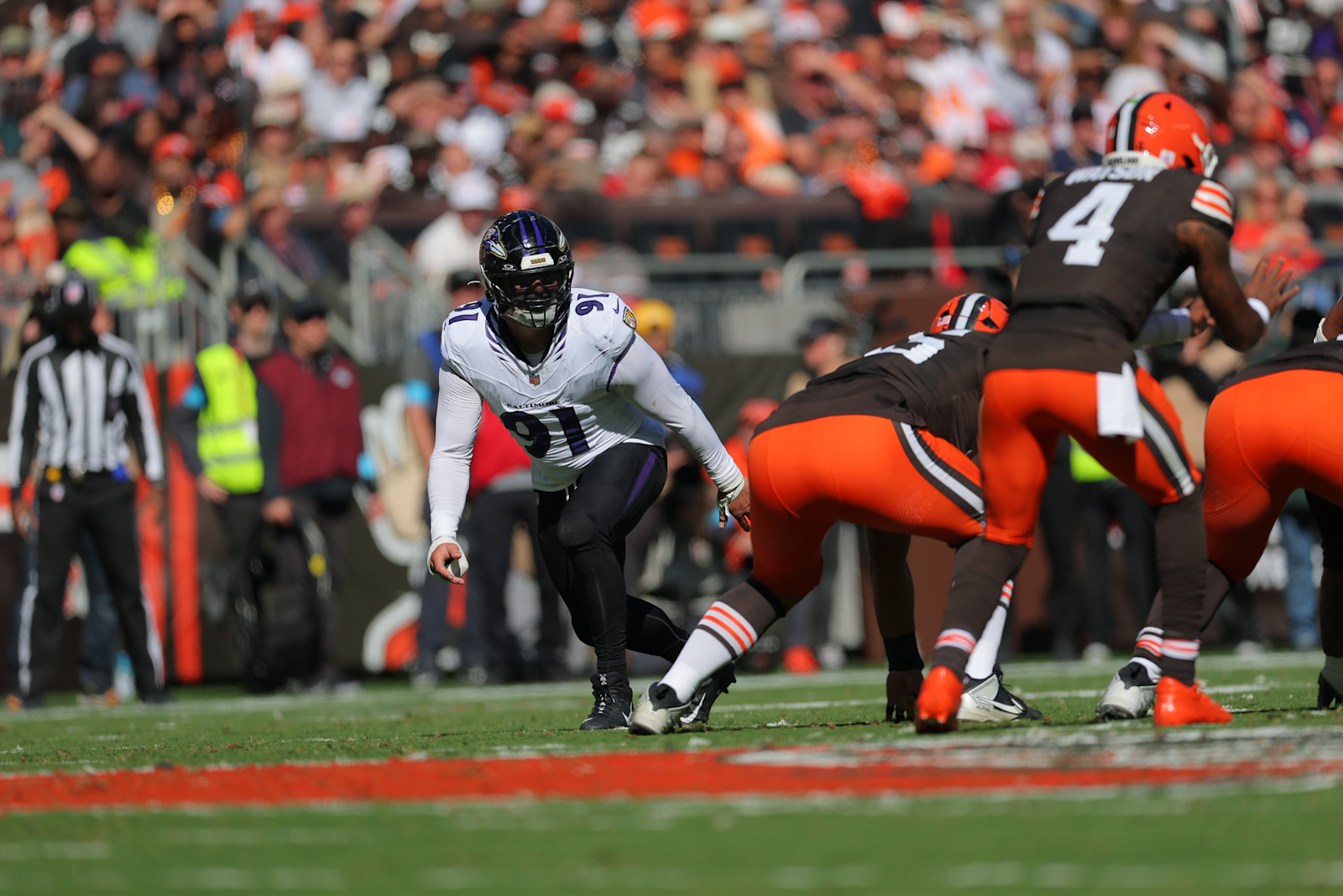 Trey Hendrickson rushes Deshaun Watson in his return against Cleveland